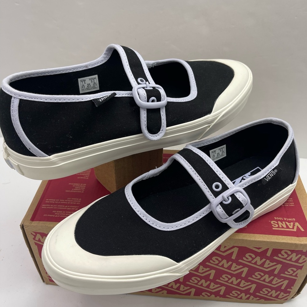 Vans WMNS Mary Jane VN000CRRBMA Buckle Sandals Sneakers - Picture 10 of 16